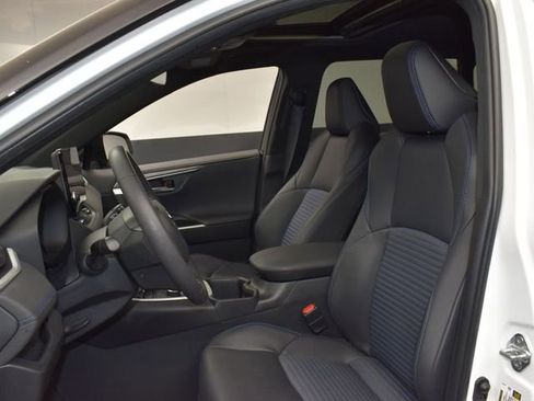 Used 2023 Toyota RAV4 XSE w/ XSE Grade Weather Package AWD/4WD image 9