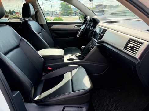 Used 2018 Volkswagen Atlas SE FWD image 18