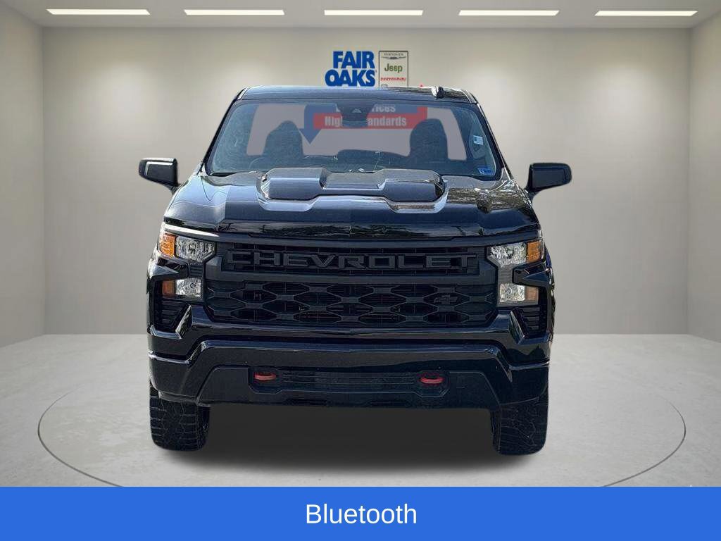 Used 2025 Chevrolet Silverado 1500 Custom Trail Boss w/ LPO, Dark Essentials Package AWD/4WD image 5