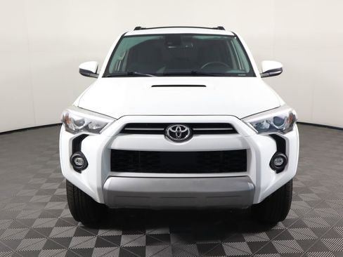 Used 2021 Toyota 4Runner TRD Off-Road image 2