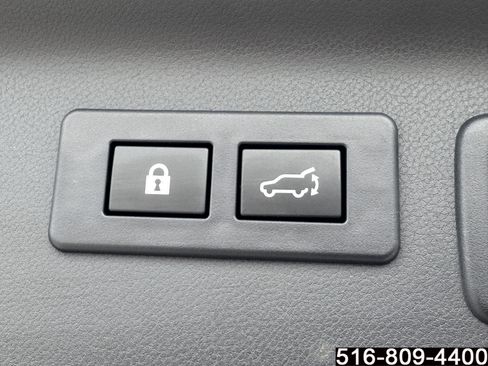 Used 2025 Subaru Forester Limited AWD/4WD image 35