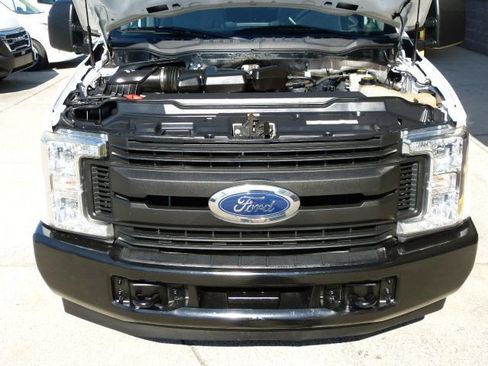 Used 2018 Ford F250 XL image 9