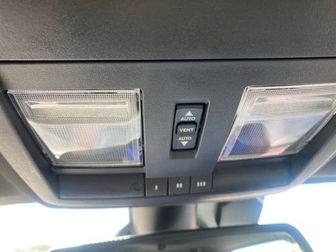 Used 2023 Dodge Challenger SXT w/ Plus Package RWD image 19