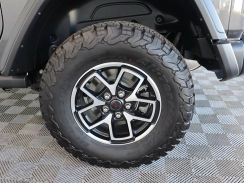 Used 2026 Jeep Wrangler Rubicon AWD/4WD image 17