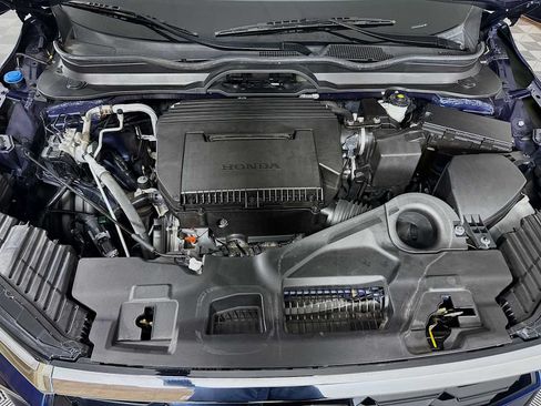 Certified 2024 Honda Pilot Touring image 31