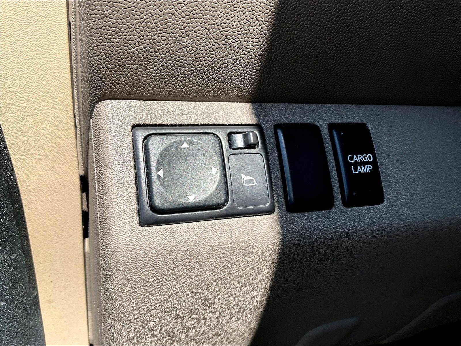 Used 2018 Nissan Frontier SV RWD image 37