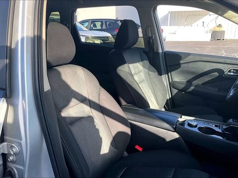 Used 2024 Nissan Rogue SV image 27