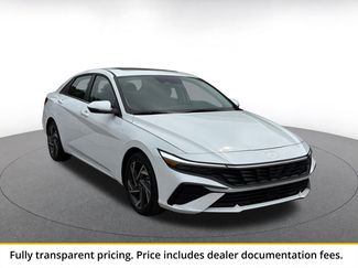 Used 2025 Hyundai Elantra Limited FWD video 2