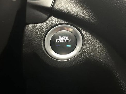 Used 2024 Chevrolet Equinox LT image 21