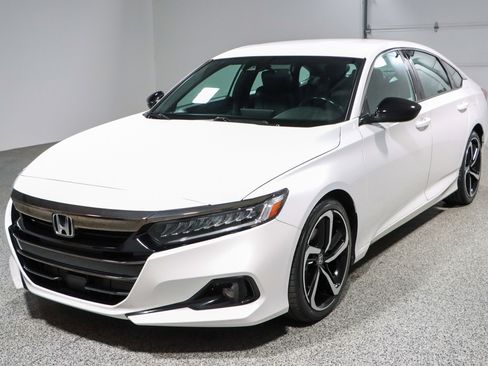 Used 2022 Honda Accord Sport image 29