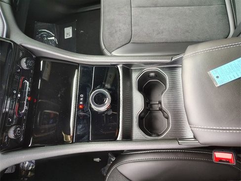 New 2025 Jeep Grand Cherokee Altitude image 26