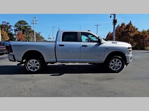 New 2026 RAM 2500 Big Horn AWD/4WD image 31