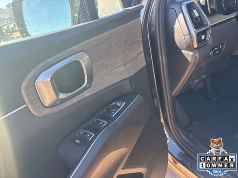 Used 2023 Kia Sorento X-Line EX image 11