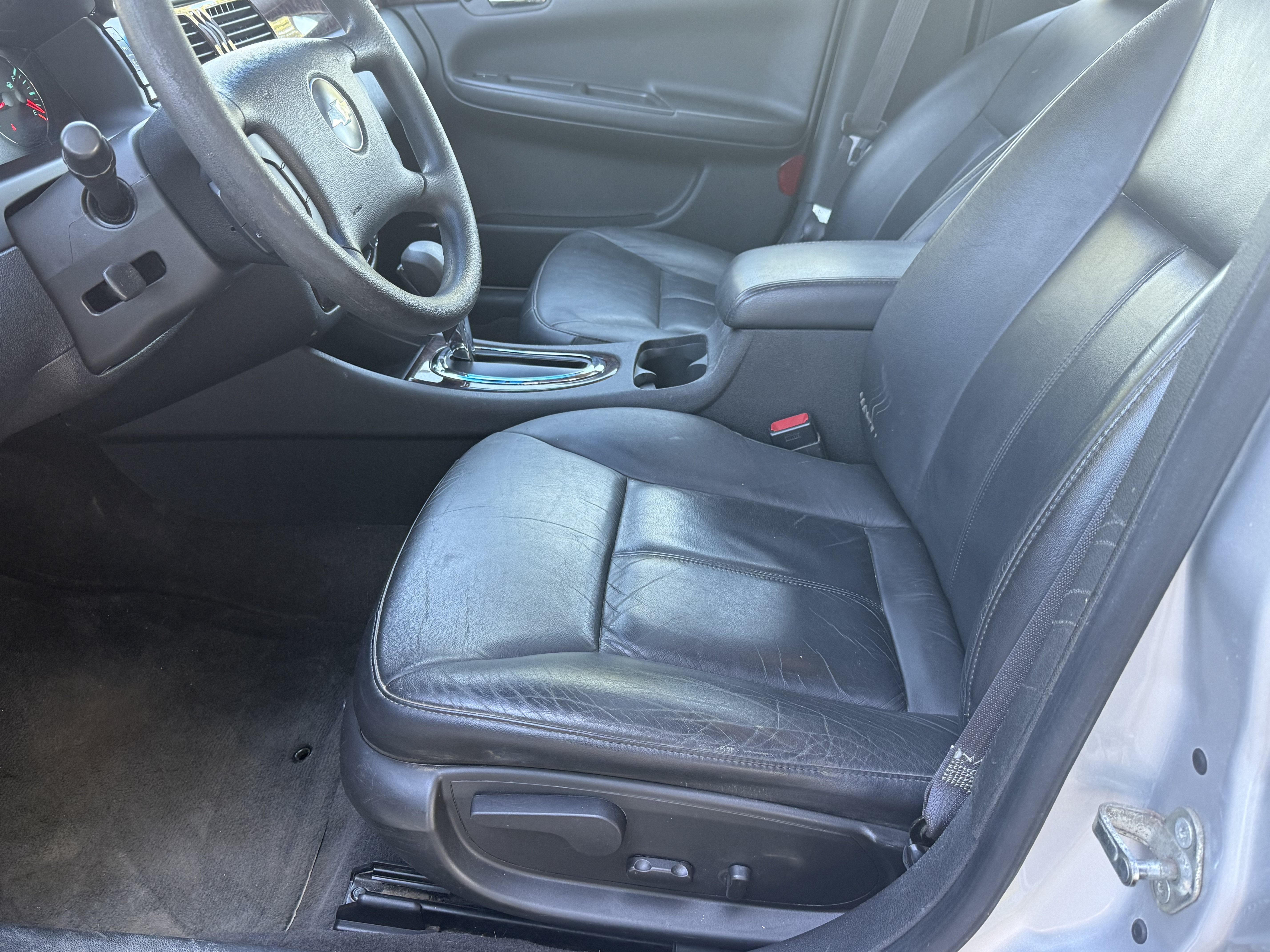 Used 2016 Chevrolet Impala LTZ FWD image 21