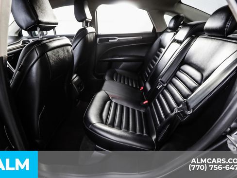 Used 2020 Ford Fusion SEL image 19