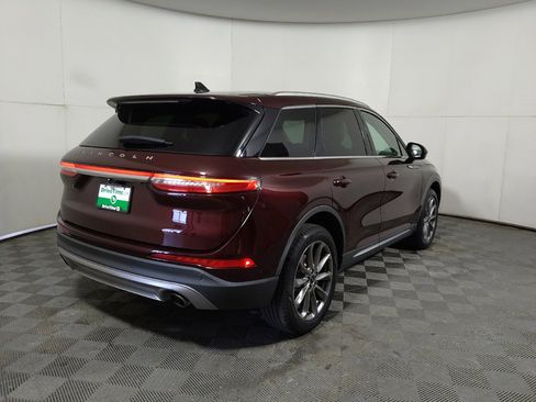Used 2020 Lincoln Corsair FWD w/ Premium Package image 9