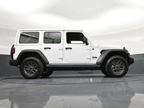 Used 2026 Jeep Wrangler Unlimited Sport AWD/4WD image 30