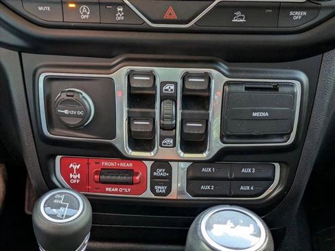 Used 2021 Jeep Wrangler Unlimited Rubicon image 16