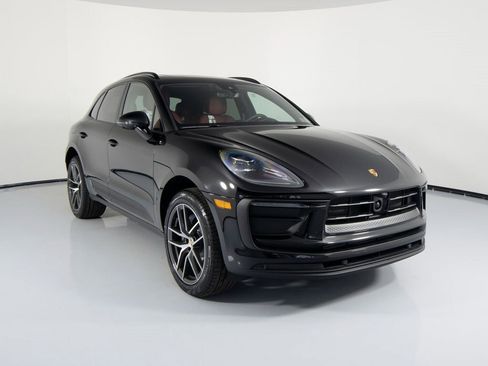 New 2026 Porsche Macan image 12