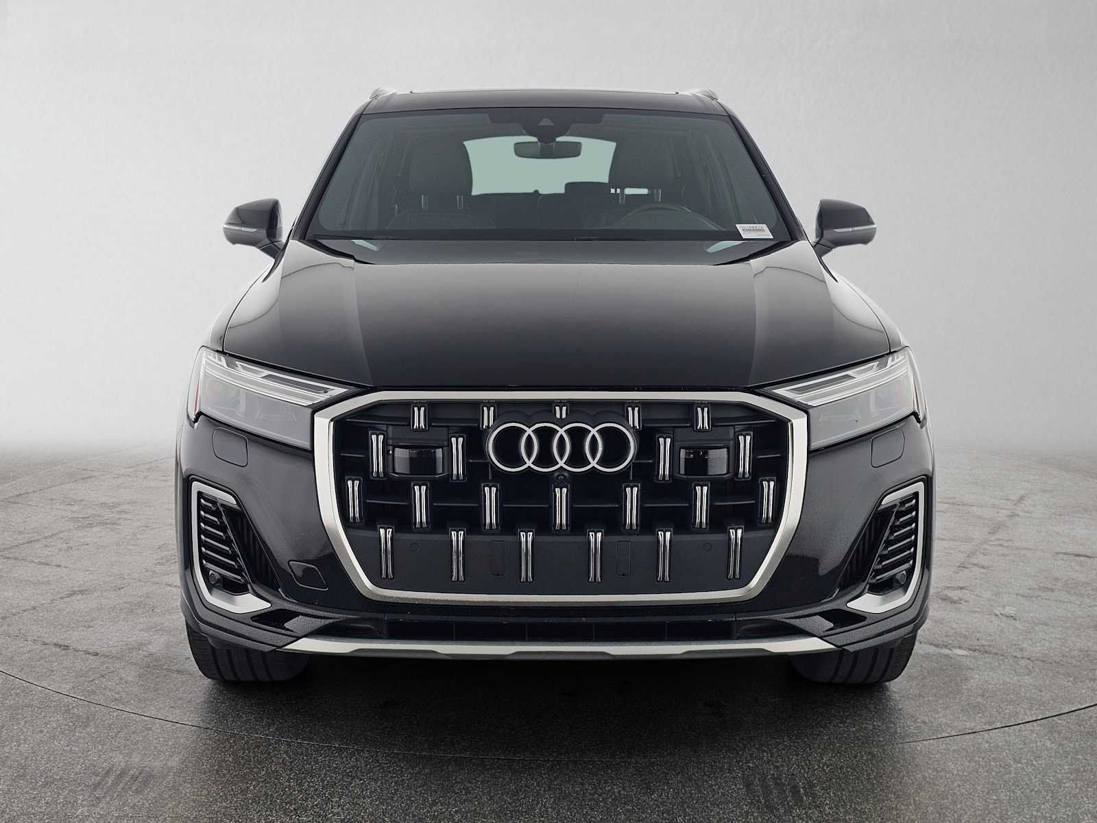 Used 2025 Audi Q7 3.0T Premium Plus AWD/4WD image 8