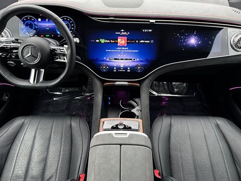 Certified 2023 Mercedes-Benz EQS 580 4MATIC Sedan image 5