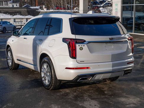Used 2024 Cadillac XT6 Luxury image 6
