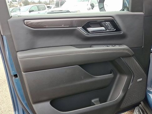 New 2026 GMC Yukon XL Elevation w/ Elevation Premium Package image 13