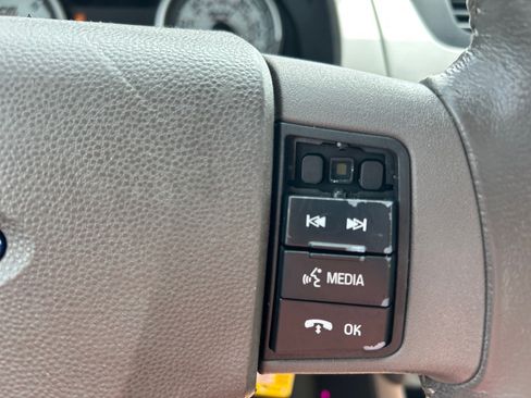Used 2009 Ford Focus SES FWD image 22