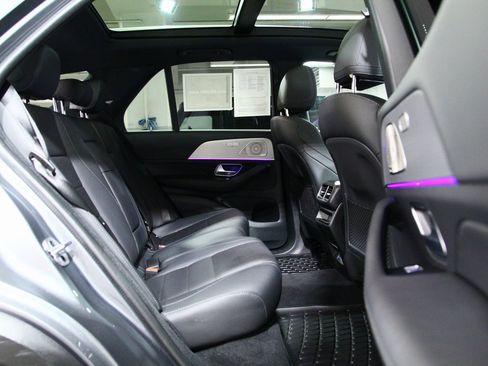 Used 2025 Mercedes-Benz GLE 350 4MATIC image 26