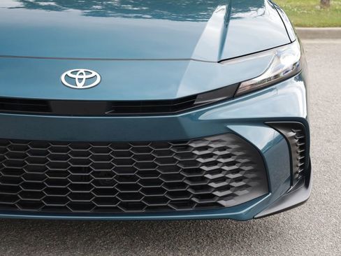 Used 2026 Toyota Camry SE image 20