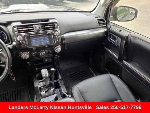 Used 2019 Toyota 4Runner TRD Off-Road Premium AWD/4WD image 16
