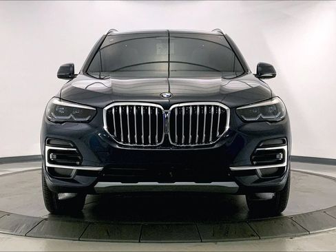 Used 2022 BMW X5 xDrive40i AWD/4WD image 2