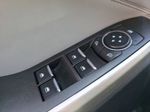 Used 2023 Ford Explorer XLT w/ Equipment Group 202A image 14