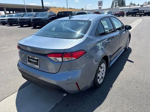 Used 2025 Toyota Corolla LE FWD image 5