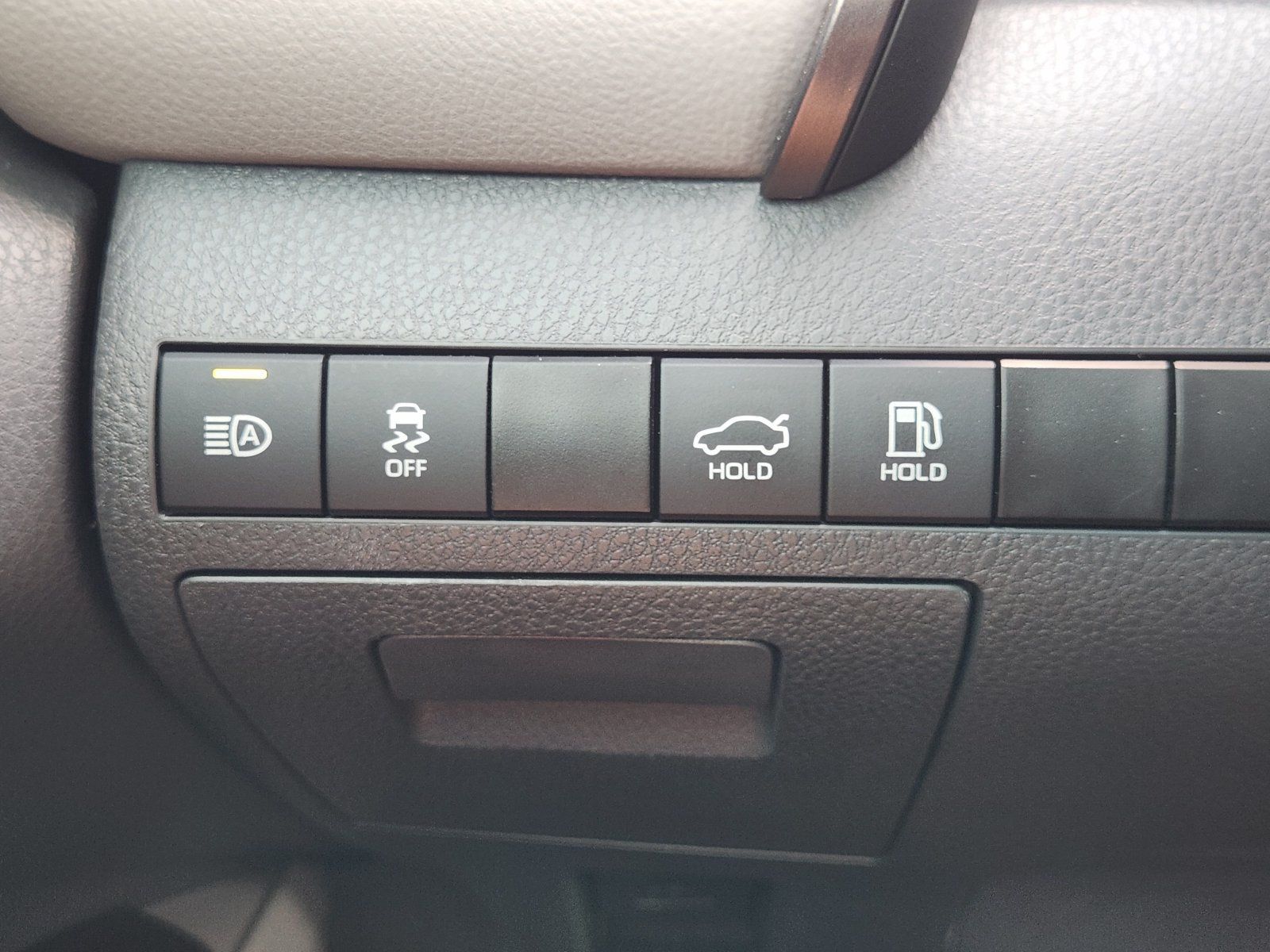 Used 2024 Toyota Camry LE FWD image 23