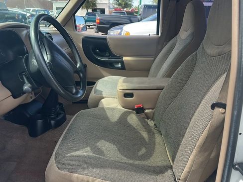 Used 2000 Ford Ranger 2WD Regular Cab image 4