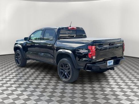 Used 2024 Chevrolet Colorado Trail Boss w/ Advanced Trailering Package AWD/4WD image 4