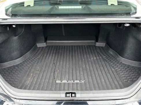 Used 2018 Toyota Camry LE image 18