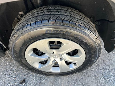 Used 2021 Toyota RAV4 LE image 36