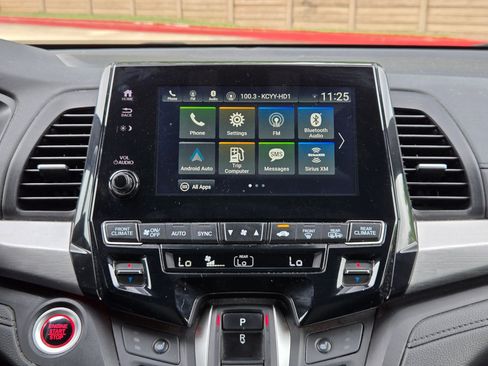 Used 2024 Honda Odyssey Sport image 15