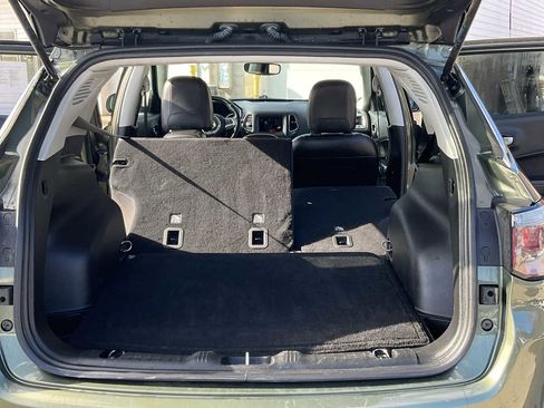 Used 2021 Jeep Compass Latitude w/ Convenience Group image 23