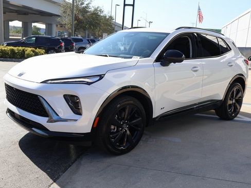 New 2025 Buick Envision Sport Touring image 3