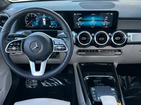 Certified 2022 Mercedes-Benz GLB 250 image 29
