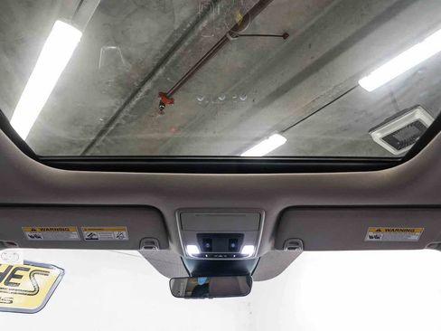 Used 2024 Honda Pilot Elite image 16