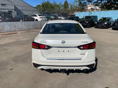 Used 2020 Nissan Altima 2.0 Platinum FWD image 6