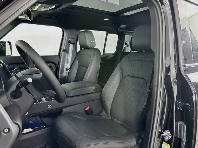New 2026 Land Rover Defender 110 X-Dynamic SE AWD/4WD image 21