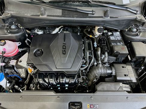 Used 2025 Kia Sportage LX image 33