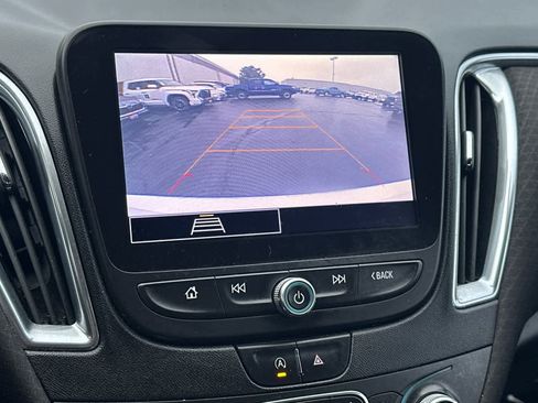 Used 2021 Chevrolet Malibu LT image 20