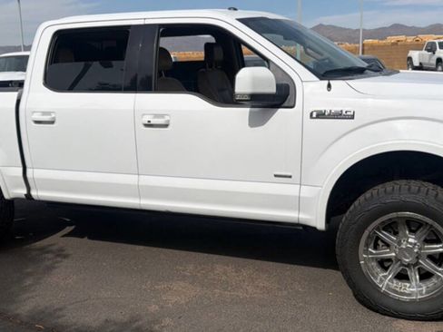 Used 2015 Ford F150 Lariat w/ Equipment Group 501A Mid AWD/4WD image 9