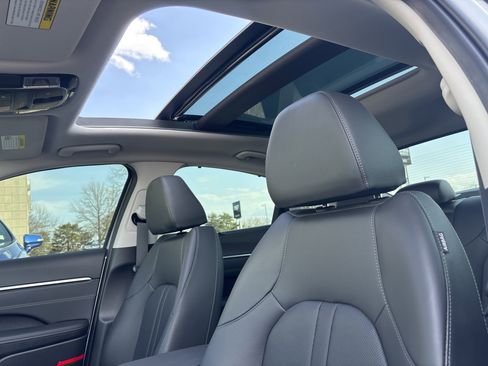 Used 2025 Hyundai Sonata Limited image 26